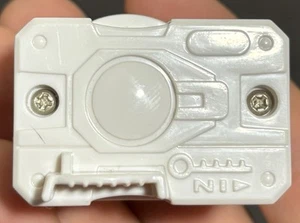 Original Hasbro Beyblade Handheld Launcher White - Picture 1 of 2