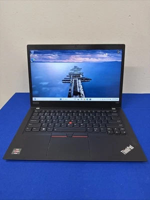 Lenovo ThinkPad T495s|AMD Ryzen 5 Pro 3500U|2.10GHz|8GB|256GB SSD|Win11Pro|14” Foto 1 de 4