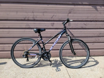 Schwinn GTX 1 Bike -  Comfort Adult Bike, Men and Women LOCAL PICKUP ONLY - Image 1 of 4