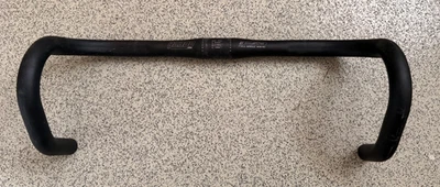 FSA Vero Compact Road Handlebar 440mm 31.8mm 125mm Drop /80mm Reach (K11) - Image 1 of 3