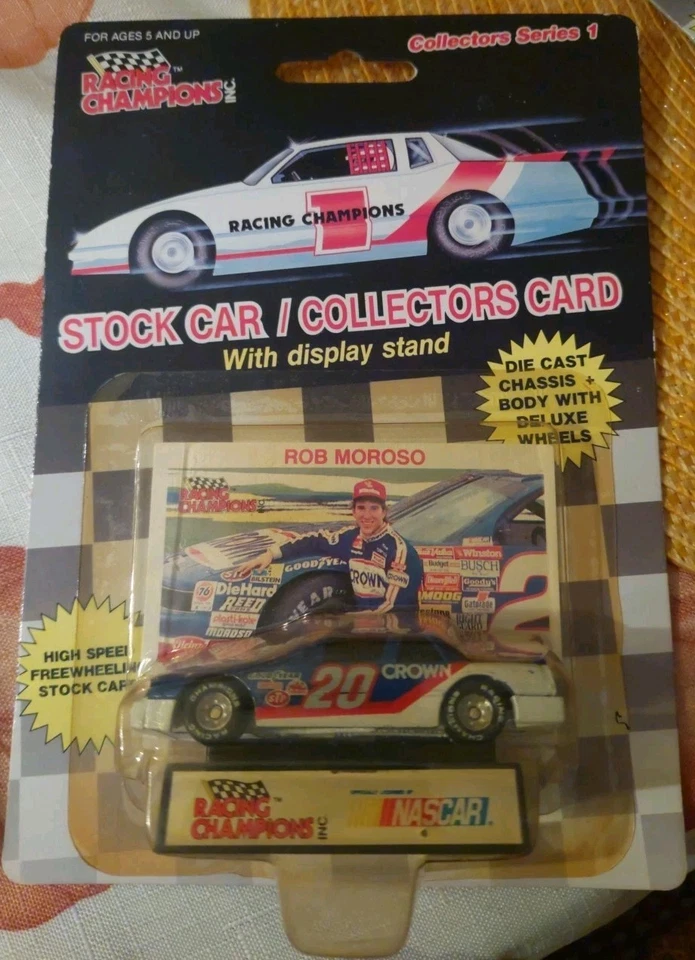Rob Moroso 1:64. Racing Champions Series 1 1989. Espalda Earnhardt. Corona. Foto 1 de 4