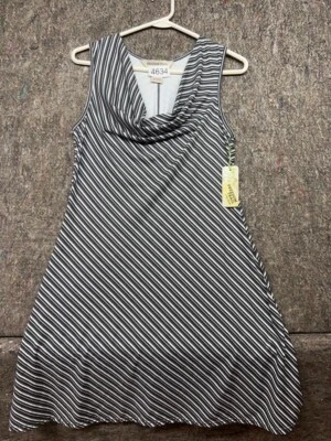 Vestido Freedom Trail by Kyodan Sin Mangas Negro Verde Blanco Capucha Cuello M Nuevo con Etiquetas Foto 1 de 4