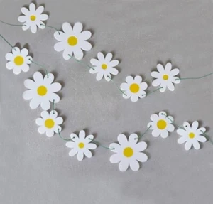 Cute Daisy Garland Flower Birthday Party Bunting Banner Spring Floral Decoration - Picture 1 of 5