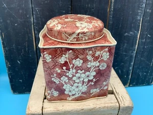 Vintage Decorative Brown/White Candy Tin, England, Designed by Daher - Picture 1 of 9