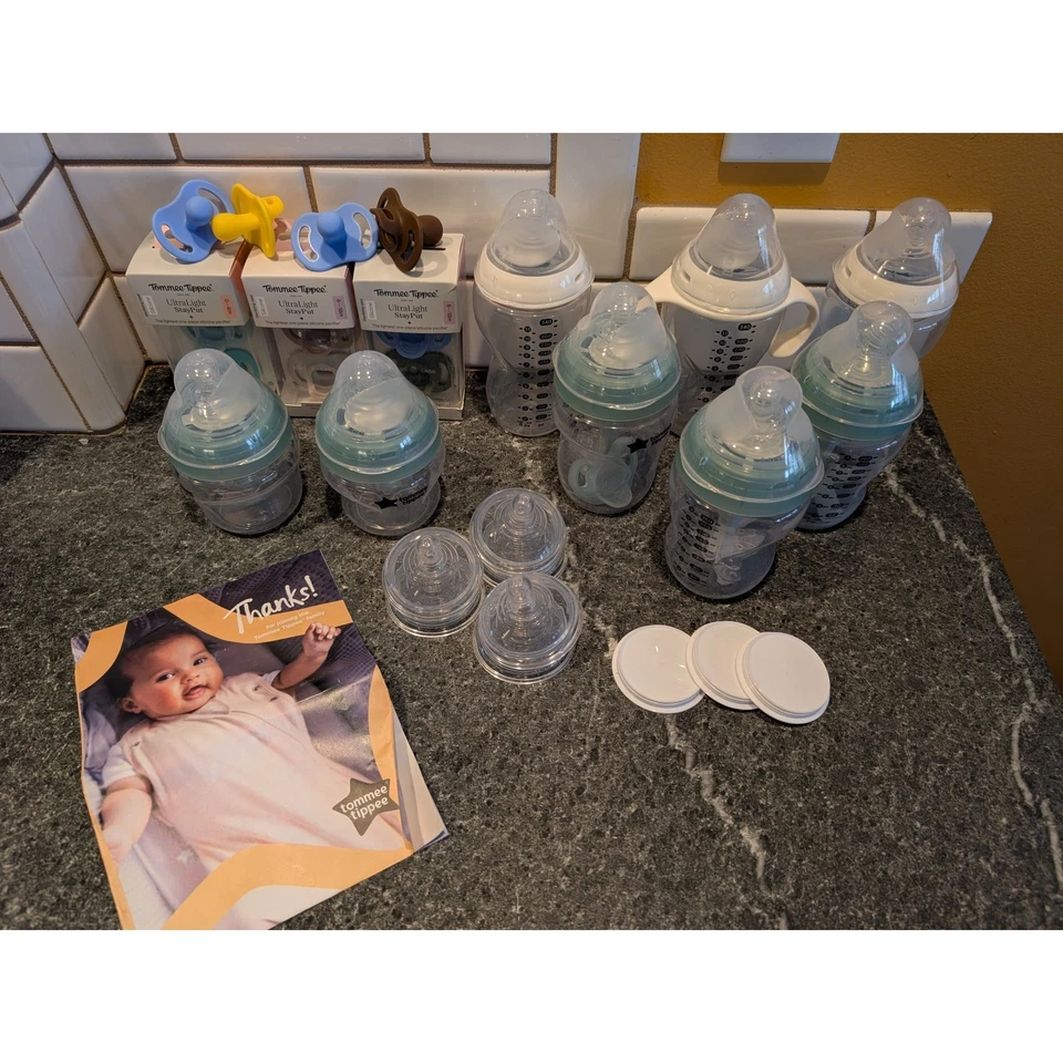 LOTE Tommee Tippee Natural Start Avanzado Anticólicos Biberones Chupetes Set Foto 1 de 4