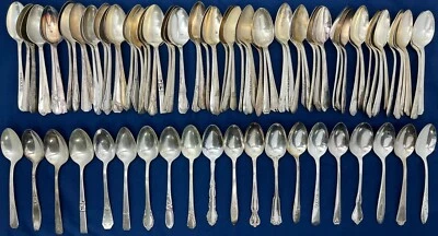 Lote de 100 CUCHARAS PARA SERVIR Plateadas Artesanales SIMPLES Patrones Antiguos Cubiertos Foto 1 de 3