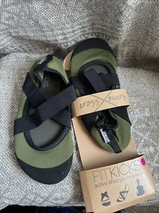 FitKicks Crossovers: Women's Non-Slip Sole Active Footwear Green Size Small 5 &6 - Picture 1 of 7