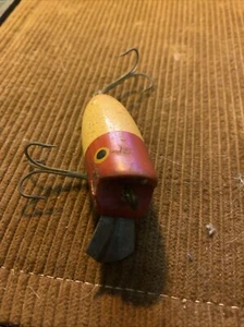 Vintage Surface Bass Plug Odd Lip Vg Uncleaned Wood Painted Eye All Original - Picture 1 of 8