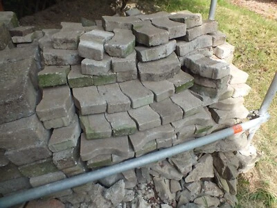 Alte beton Pflastersteine gebraucht 22x12x6 Sanierung Platten Pflaster Steine L - Bild 1 von 4