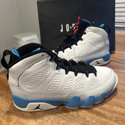 Nuevo con caja Air Jordan 9 Retro GS Summit Blanco Negro Polvo Azul (FV0143-101) Talla 7Y Foto 1 de 4