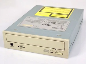 Funai E2850UA IDE ATAPI P-ATA Lettore CD-ROM Unità Beige Mascherina - Foto 1 di 1
