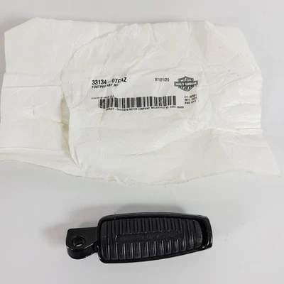 Reposapiés delantero derecho Harley-Davidson V-Rod & Sportster 33134-07CAZ Foto 1 de 4