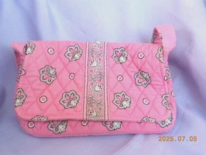 Vera Bradley Jilly bag in retired Pink Bandana pattern - Picture 1 of 7