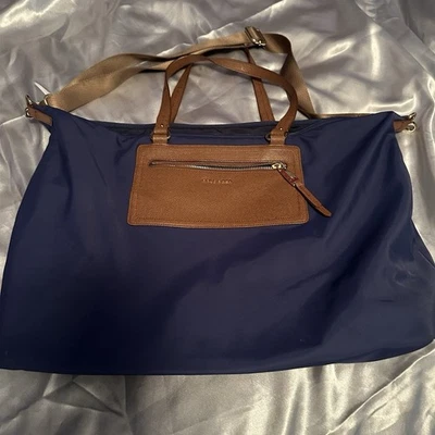 Bolso Bandolera Cole Haan Grande Azul Nailon Cuero Borde 16" Foto 1 de 4
