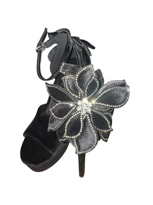 Gianni Bini Karmello Velvet Flower Ankle Strap Platform Dress Sandals Size 9 Foto 1 de 4