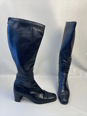 Botas hasta la rodilla Stuart Weitzman para mujer de cuero suave negras talla 10 B usadas en excelente estado 05514 Foto 1 de 4