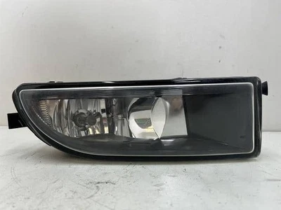 Faro antiniebla derecho VOLKSWAGEN The Beetle 2013 5C5941700B [usado] [PA92703815] Foto 1 de 3