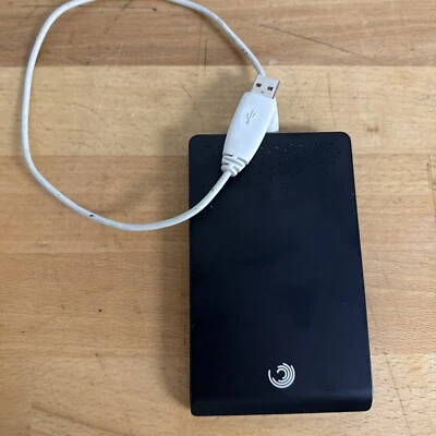 Seagate FreeAgent ™ GO 250 GB External HDD Hard Drive 9KW2A4-500 - Image 1 of 4