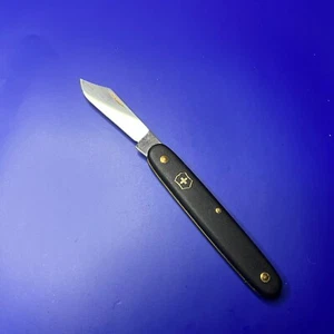 Victorinox Day Packer Swiss Army Knife 100mm Black - Picture 1 of 7