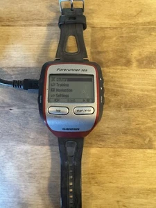 GARMIN FORERUNNER 305 GPS STOP WATCH W/ CHARGER-ONLY WORKS WITH CHARGER - Picture 1 of 3