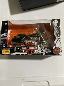 1997 MAISTO HARLEY DAVIDSON FLHT ELECTRA GLIDE TOY MOTORCYCLE 1:18 DIE-CAST - Picture 1 of 4