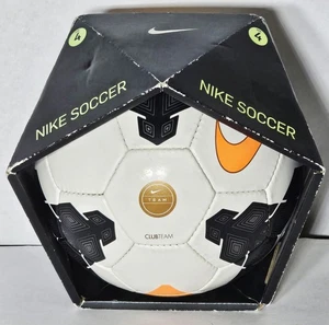 *** Nike Club Team Fußball/Fußball (Größe: 4) weiß/orange/schwarz*** - Bild 1 von 2