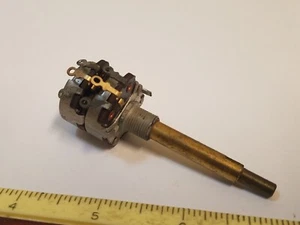 1 - Potenziometro CTS Doppia Velocità 500K/500K Lineare 1,75" Doppio Albero NUOVO Testato - Foto 1 di 6