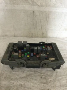 2012 GMC Sierra 4.8L Engine Fuse Box OEM - Bild 1 von 7