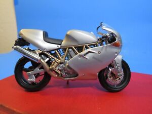 Maisto Ducati Sport Motorcycle Silver, Diecast 1:18 scale 5 Inch, China