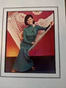 Marie Osmond Autographed Hand Signed 8x10 Photo W/11x14 Matted Subframe - Picture 1 of 1