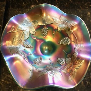 Fenton Iridescent Carnival Art Glass pedestal vase - Picture 1 of 6