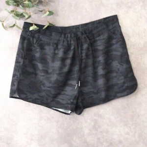 Kyodan Activewear Shorts Womens XL Pockets Lightweight Quick Drying Black Camo - Picture 1 of 5
