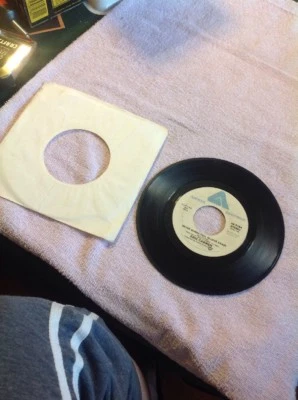 Eric Carmen 45 Never Gonna Fall In Love Again & No Hard Feelings - Image 1 of 3