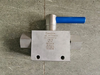 SWAGELOK SS-12FKBF12 3PIECE 2WAY 3/4" NPT SS316 MEDIUM PRESSURE BALL VALVE - Image 1 of 4