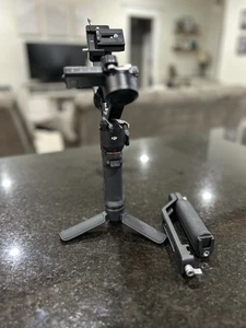 DJI RS 3 Mini Handheld Camera Stabilizer With Mini Tripod And Arm. - Picture 1 of 12