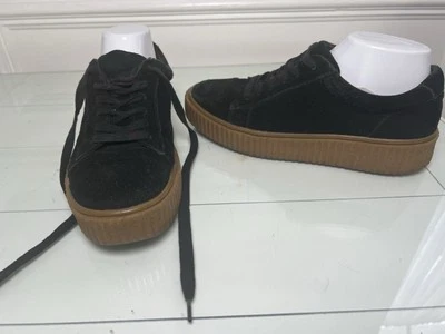 Steve Madden Hollly Womens Black Suede SNeaker Gum Bottom Size 9 - Image 1 of 4