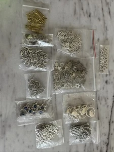 Lot of Star Of David, Hamsa, And Other Small Ready To Wear Jewelry 11 Bags - Picture 1 of 16