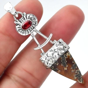 Joyería colgante de plata de ley 925 con amonita suturada de Madagascar y granate P-1193 - Imagen 1 de 5