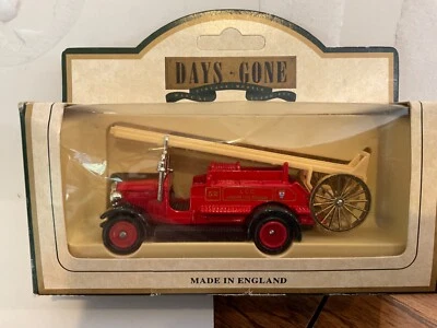 1934 Dennis Fire Engine L.C.C. Die Cast Days Gone Vintage Models Made in England - Image 1 of 4