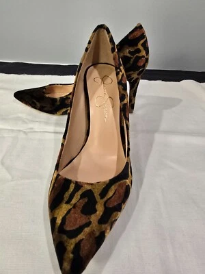 Zapatos de salón Jessica Simpson marrón con estampado de leopardo/animal de terciopelo para mujer 7 M - nuevos sin etiquetas Foto 1 de 4