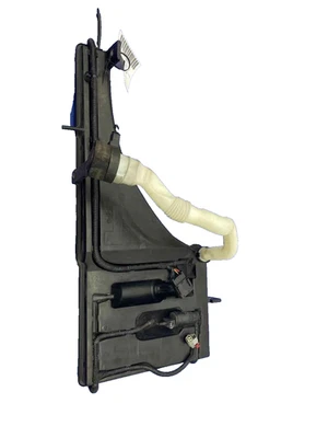 2014 - 2019 MASERATI GHIBLI M157 3.0L AWD FRONT WINDSHIELD WASHER TANK RESERVOIR - Imagem 1 de 4