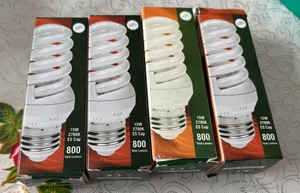 4 X HELIX T2 COMPACT SPIRAL FLUORESCENT 15W ES 800 LUMENS 2700K WARM WHITE - Picture 1 of 6