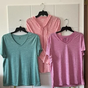 Bundle Lot 3 Women's Plus 1X 16-18 (2) Athletic SS Top + (1) Hanes Let LS Jacket - Picture 1 of 17
