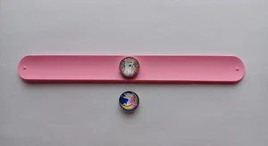 kids slap snap button bracelet with 2 unicorn charms - Picture 1 of 4
