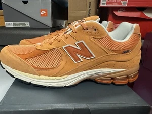 Size 10-New Balance 2002R Copper Infield Clay - Picture 1 of 16