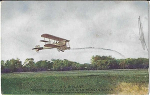 US-DOPPELDECKER BEGINNT SCOUTING-FLUG ÜBER MEXIKANISCHE GRENZE, UNDERWOOD FOTO - Bild 1 von 2