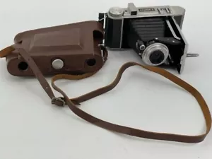 Universal Camera Roamer I Folding 120/620 Medium Format Film Camera - Picture 1 of 10