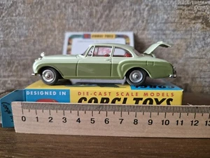 Reissue Corgi 224 Bentley Continental Sports Saloon - Picture 1 of 17