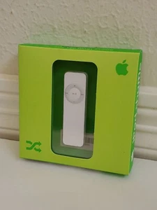 New Apple iPod Shuffle 1st Generation White 512mb - Picture 1 of 1