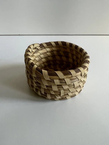 Miniature Charleston South Carolina Sweet Grass Round Basket Lowcountry Gullah Cover